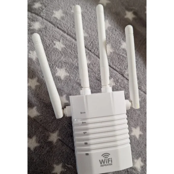 ELARA- Wifi Range Extender Repeater Wireless Amplifier Router Signal Booster 2.4G Ssid