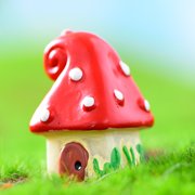 ELAYARD 12Pcs Small Resin Mushroom Statues for Outdoor Garden and Holiday Party Decorations