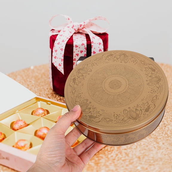 ELAYARD Lightweight Golden Metal Cake Storage Box with Lid, Tinplate Container for Baking, Food Storage and Kitchen Use