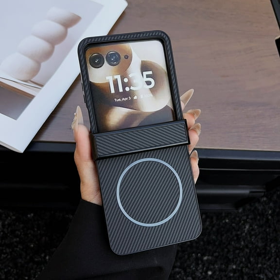 ELEHOLD Magnetic Case for Motorola Razr+ 2025/2024, Ultra-Slim Carbon Fiber Texture Cover Shockproof Protective Shell, Wireless Charging Ready,Black