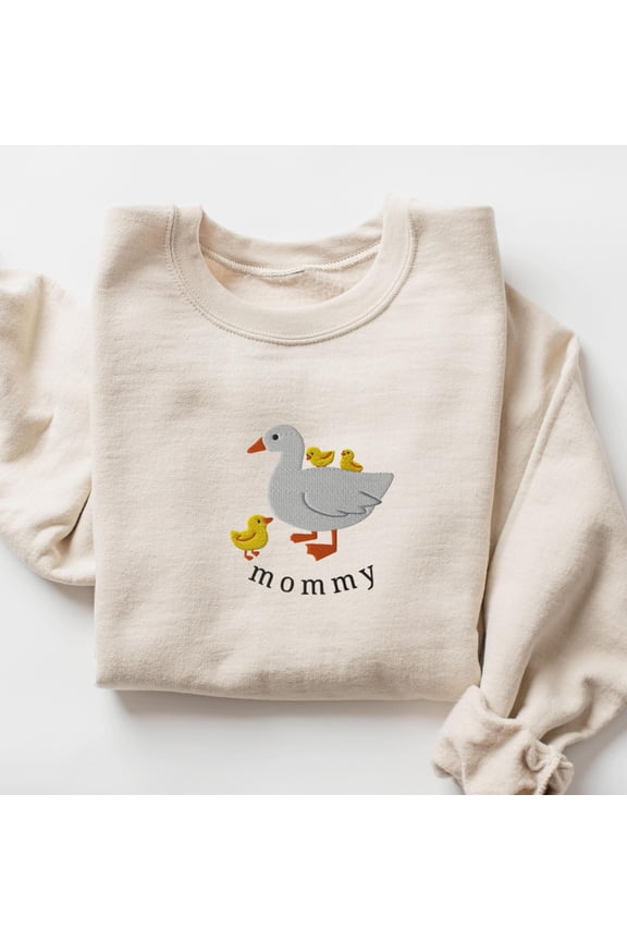 EMBROIDERED Mommy Duck Sweatshirt, Cute Mother Goose Shirt, Mom with Baby Ducklings, Cute Mama Sweater, Mothers Day Gift, Custom Embroidery
