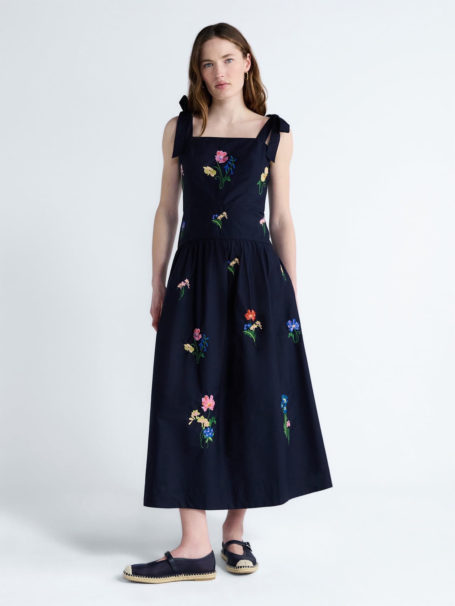 Free Assembly Women's and Women's Plus Embroidered Cotton Sleeveless Maxi Dress, Sizes XS-4X