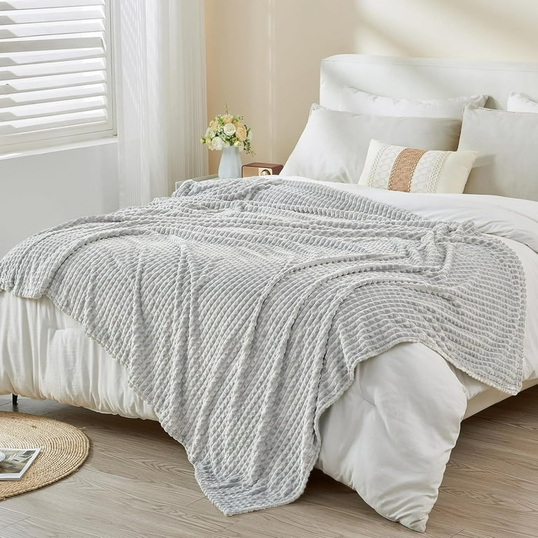 EMME Fleece Blanket Queen Throws for Couch Sofa Flannel Blankets for Bed Full Size Warm Plush Soft Cozy with Geometric Grid Design Light Grey 80 x 90 Walmart