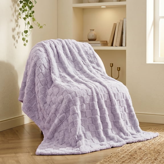 EMONIA Soft Throws for Sofa, Cozy Checkered Blanket Gifts for Women Men, Warm Fleece Throw Blanket for Couch Bed, Home Decor Blankets and Throws, Light Purple, 50x60 Inches
