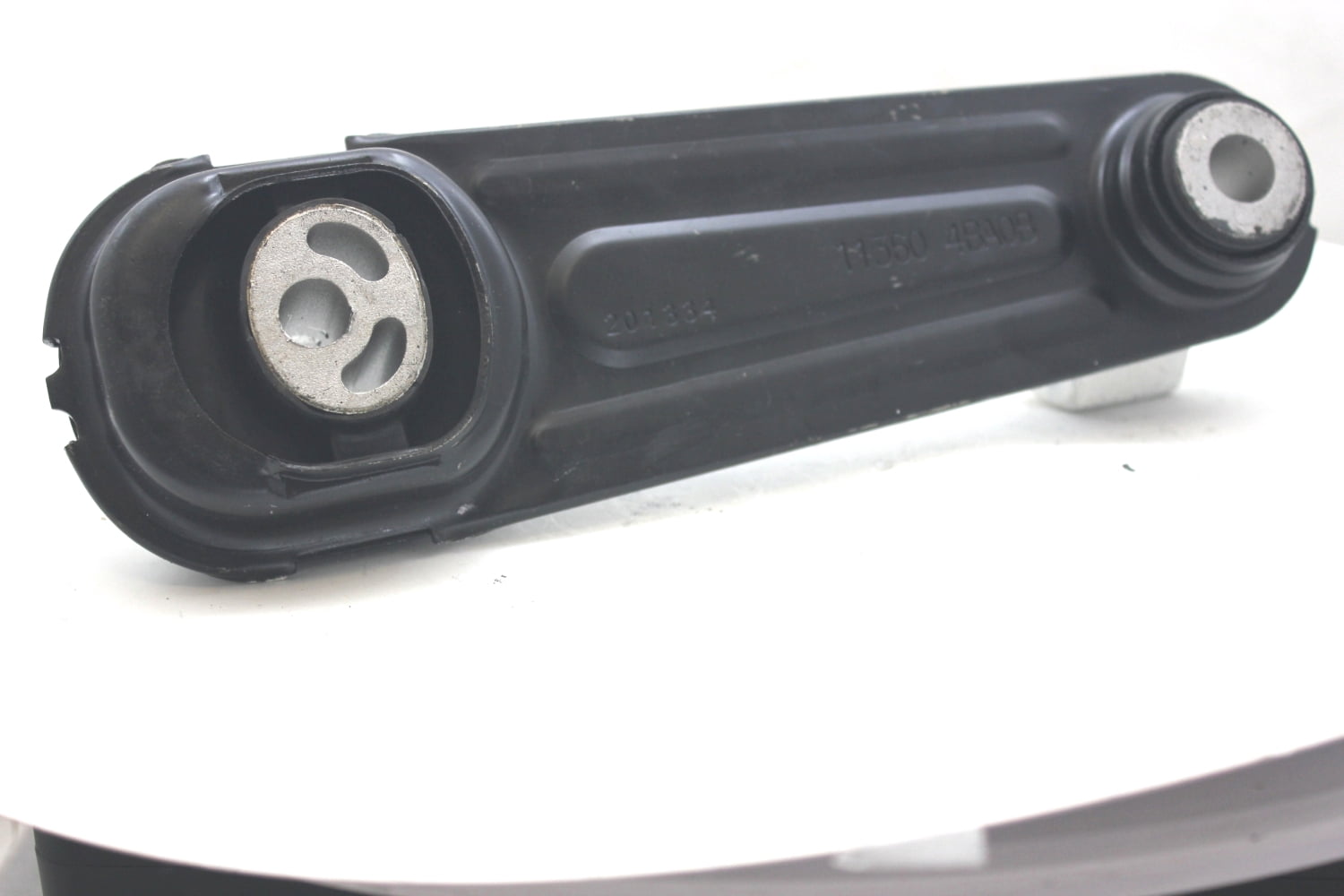 ENGINE TORQUE STRUT MOUNT