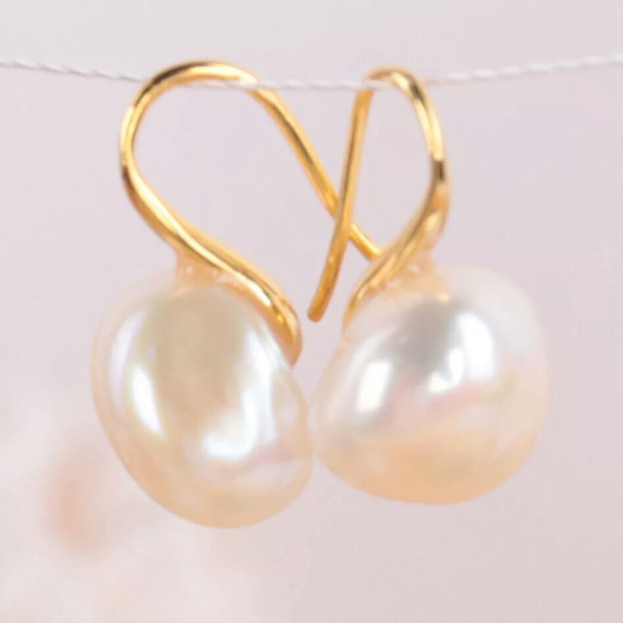 EOEMY 10-12mm White Baroque Pearl Earrings 18K Gold-Plated Hook Gold Teardrop Natural