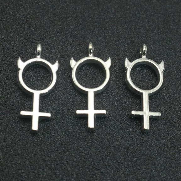 EOEMY 100 Silver Tone Metallic Acrylic Devil Female Symbols Charm Pendants 26X12mm