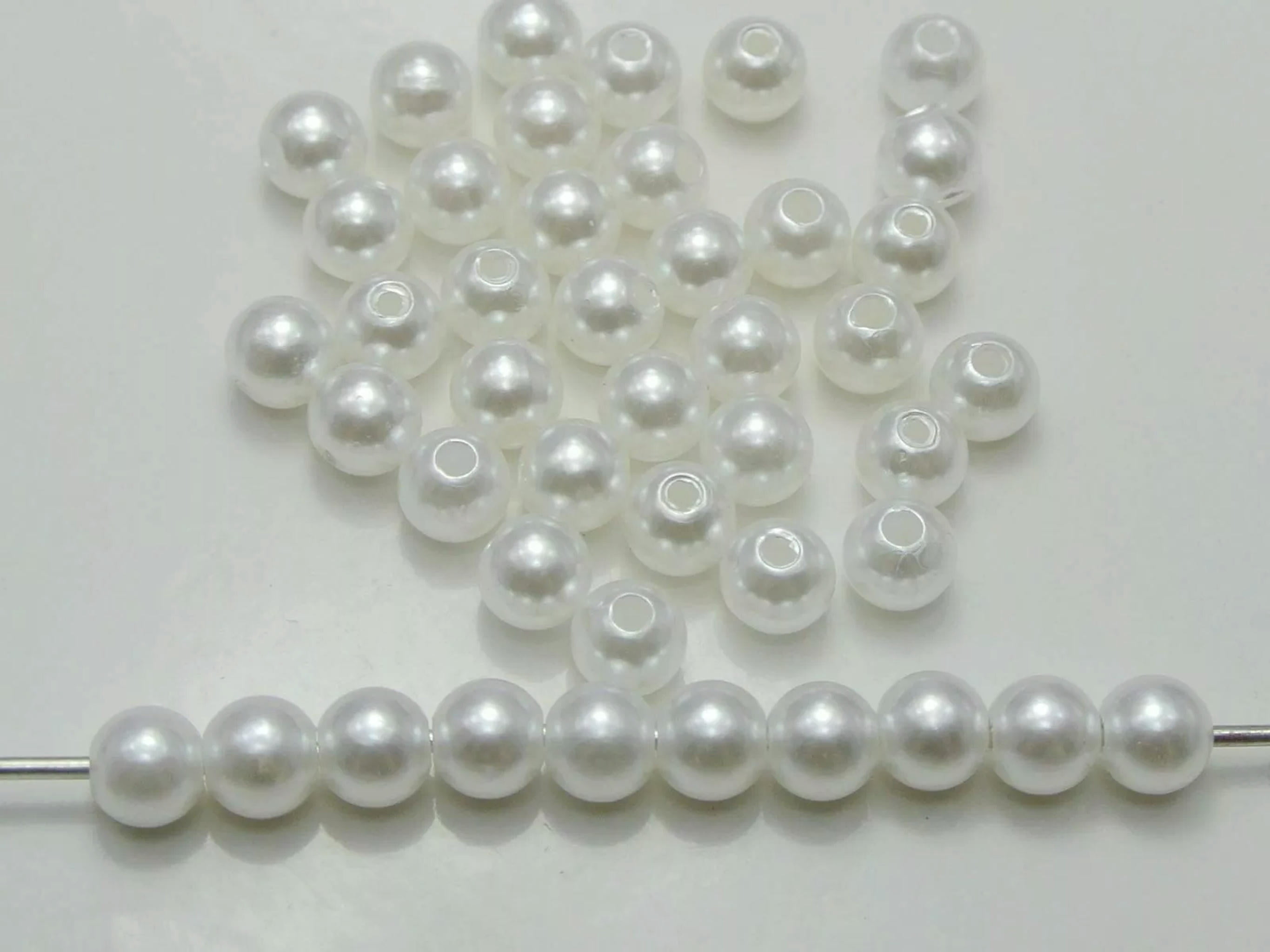 EOEMY 1000 Pcs 8mm Plastic Faux Pearl Round Beads Pure White Imitation Pear