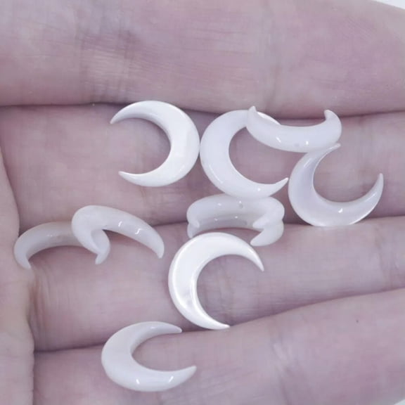 EOEMY 10Pcs 12mm Natural White Sea Shell Moon Mother Of Pearl Spacer Beads