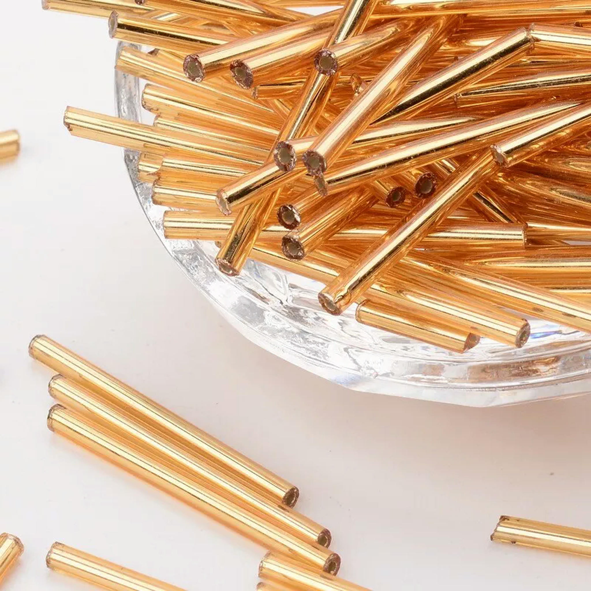 EOEMY 1400Pcs Glass Bugle Beads Tiny Beads Golden Loose Spacer Beading Craft 31~34mm
