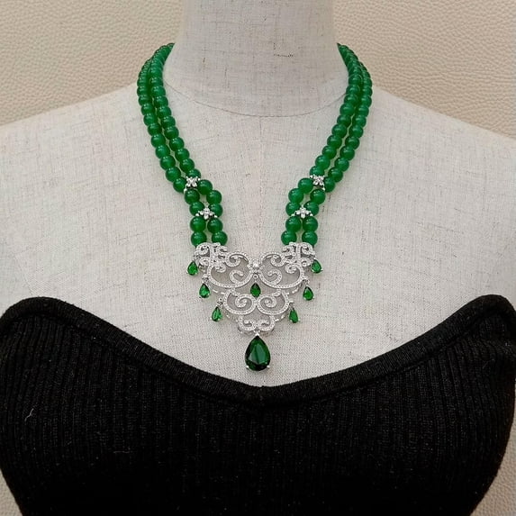 EOEMY 18" Round Green Jade Necklace Cubic Zirconia Pave Pendant
