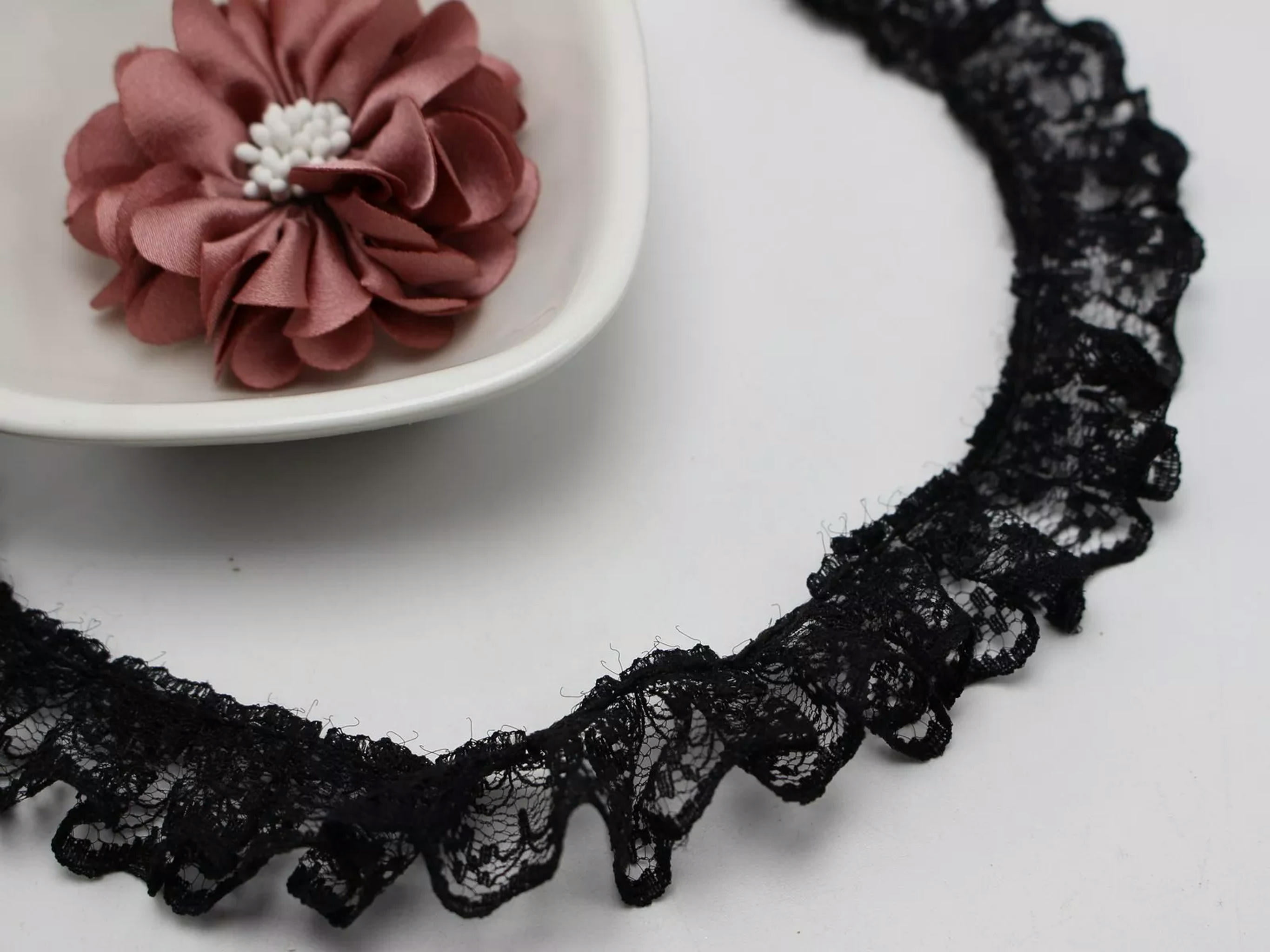 EOEMY 5 Meters Black Ruffle Unilateral Lace Trim Ribbon 23mm Sewing ...