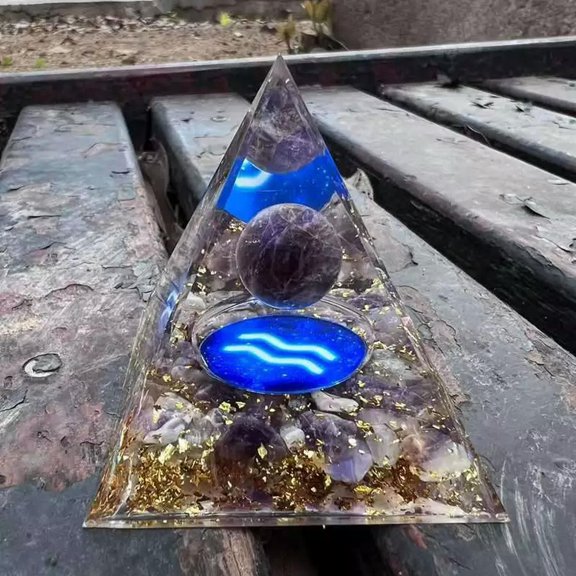 EOEMY 6Cm Natural Amethyst Aquarius Pyramid Quartz Crystal Zodiac Signs Energy Tower