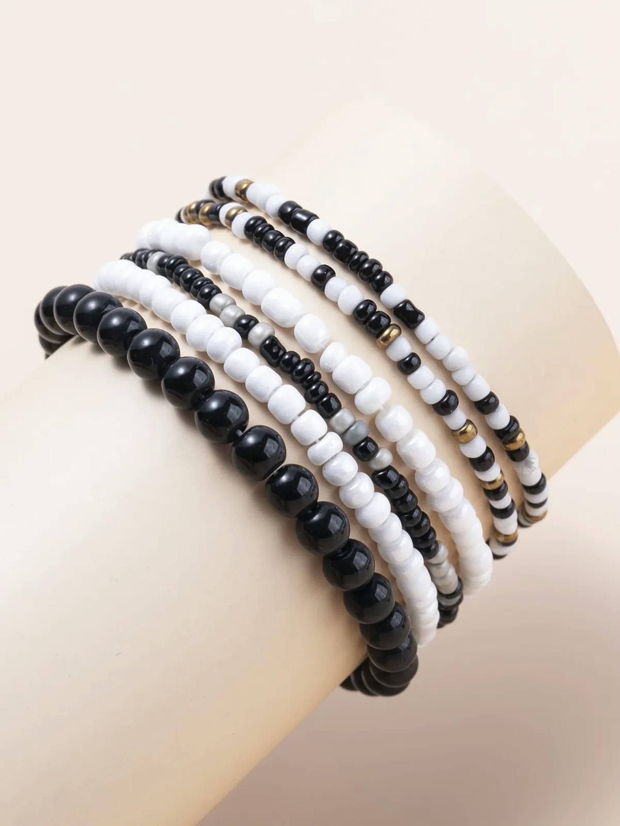 EOEMY 6Pcs Black White Beaded Bracelet For Women Crafted Jewelry Stackable Bracelets-Default
