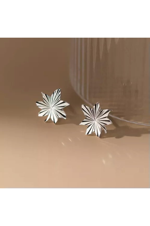 925 Sterling Silver Maple Leaves Stud Earrings Gift-Silver