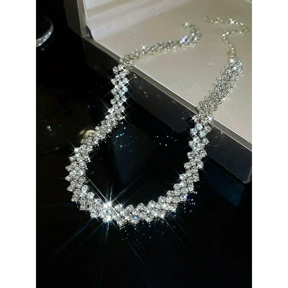 EOEMY Claw Chain Rhinestone Chain Necklace For Women Statement Necklace Modern-Default