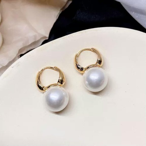 EOEMY Fashion Woman Elegant Gold Plated Pearl Earrings Clip Dangle Drop Hoop Huggie-White