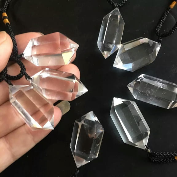 EOEMY Natural Clear Quartz Crystal Point Wand Stone Pendant Healing Reiki Amulet Decor