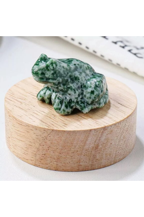 Natural Emerald Gemstone Quartz Crystal Carved Frog Healing Lucky Charm Ornament