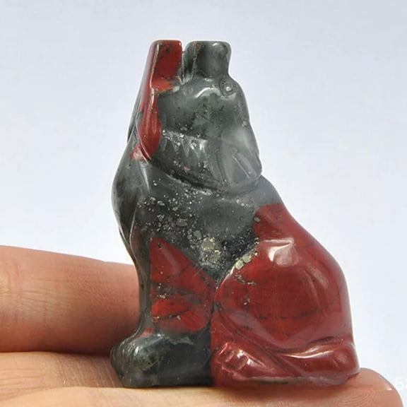 EOEMY Natural Gemstone Bloodstone Quartz Carved Wolves Crystal Healing Wolf Decor Gift