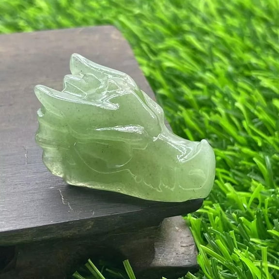 EOEMY Natural Green Aventurine Quartz Crystal Lifelike Dragon Head Skull Figurine Gift