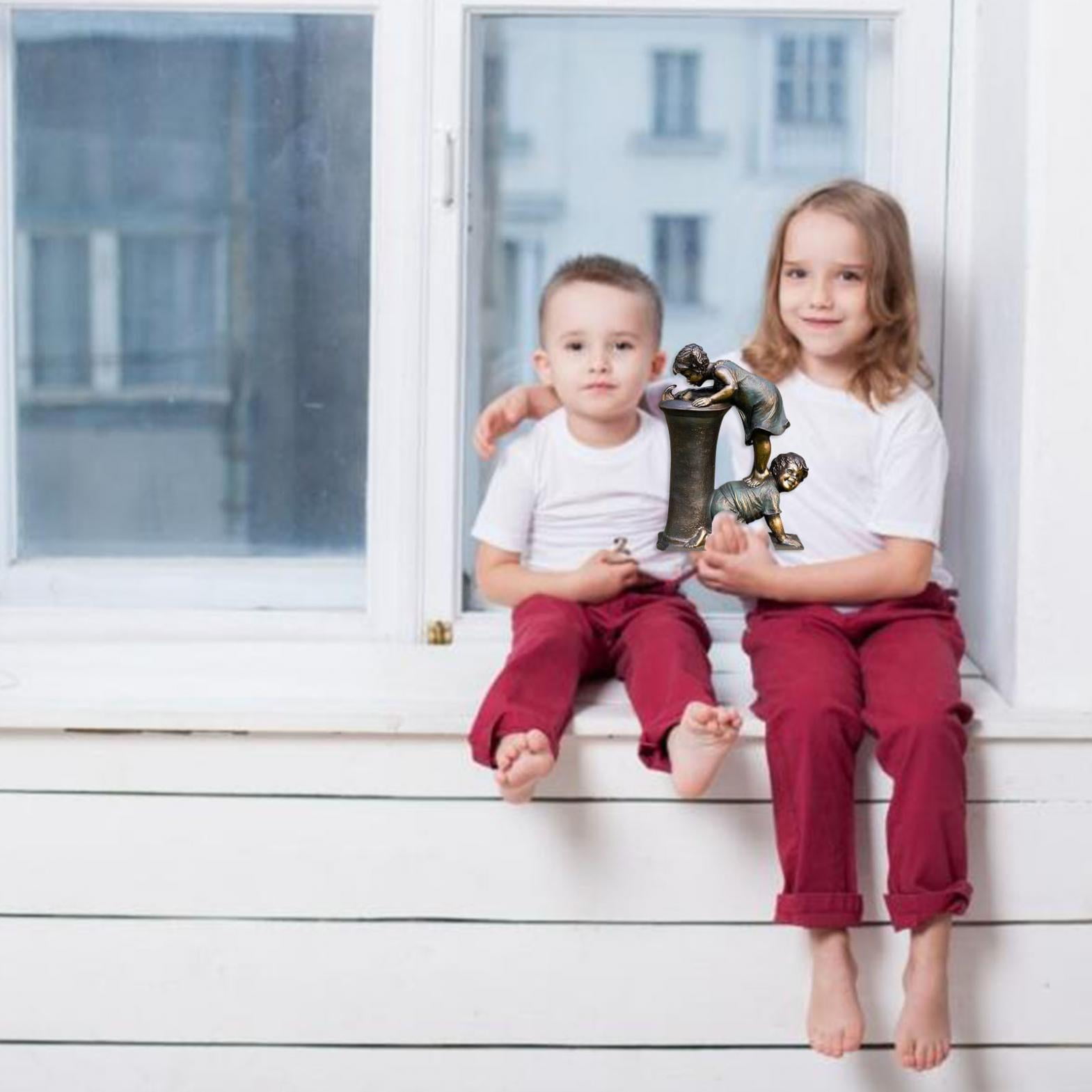 EQWLJWE First Kiss Resin Garden Statue, Little Girl and Boy Kissing