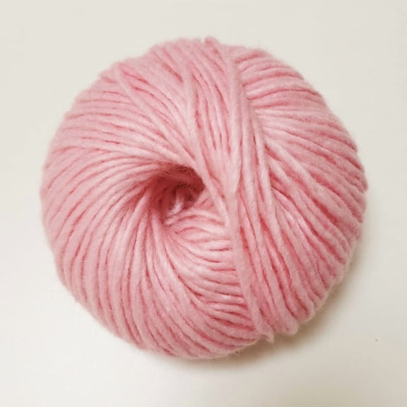 ERDOUY 1 Roll(50g) Pink Soft Durable 30% Wool & 70% Acrylic Blend Yarn, Premium Crochet Knitting Yarn for DIY Crafts & Craft Lovers