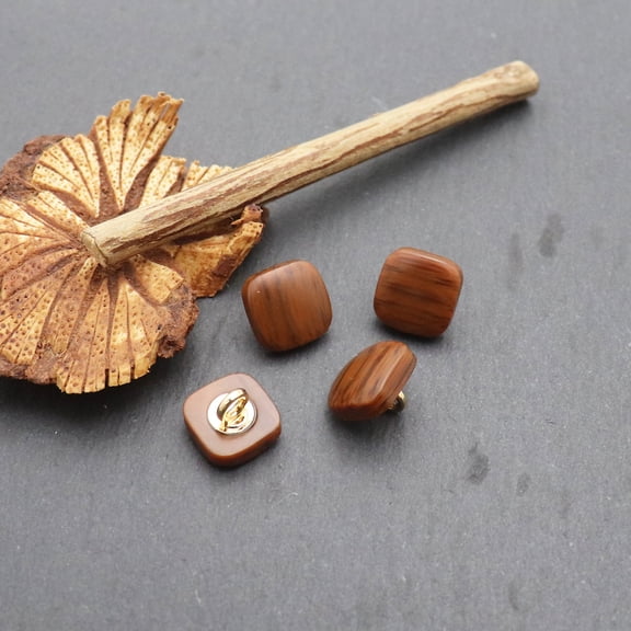 ERDOUY 30PCS 13mm Square Brown Resin Plastic Buttons, Smooth Decorative Sewing Fasteners for Replacement