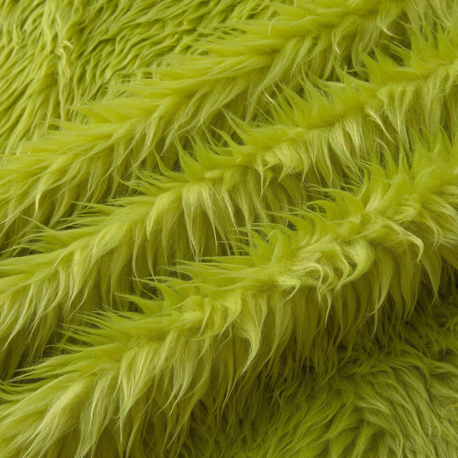ERDOUY 36x63 Inch Faux Fur Fabric, Ultra-Thick Plush Fluffy Textile for DIY Sewing, Costumes & Dolls,Grass Green
