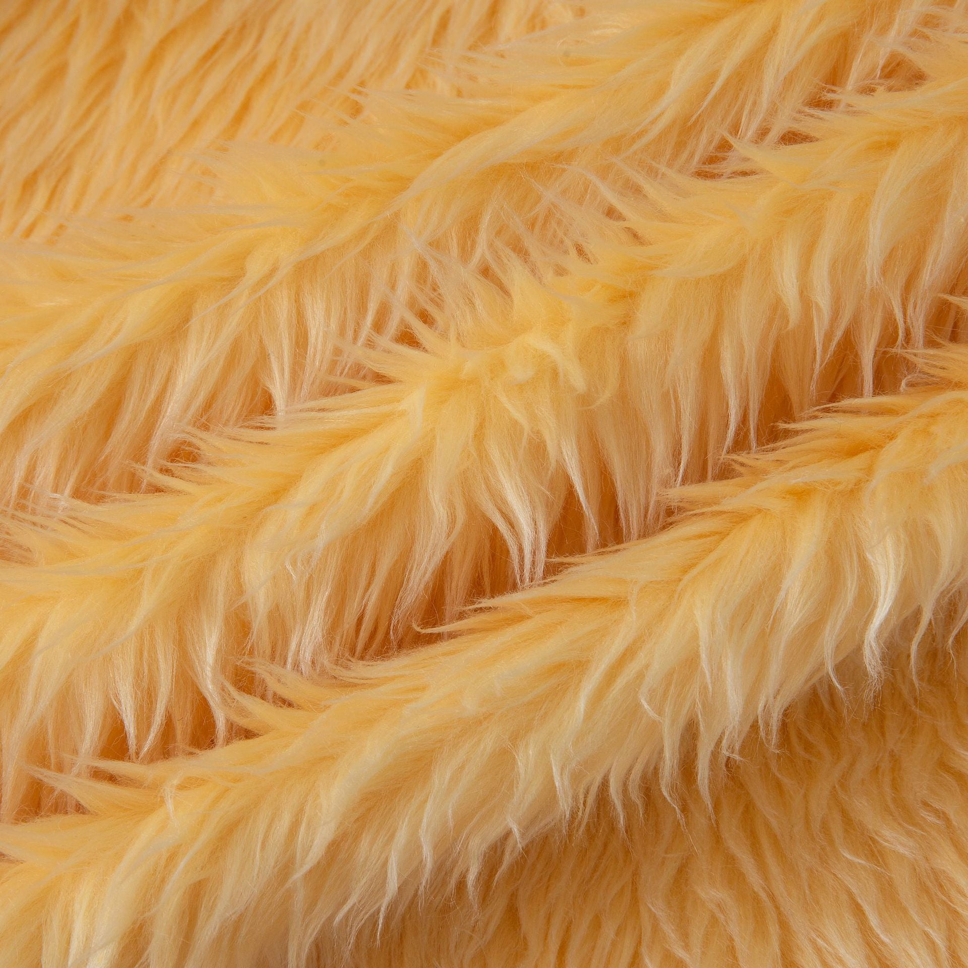 ERDOUY 36x63 Inch Faux Fur Fabric, Ultra-Thick Plush Fluffy Textile for DIY Sewing, Costumes & Dolls,Light Yellow