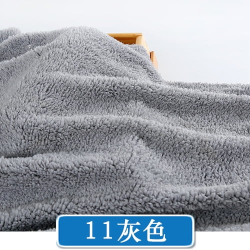 ERDOUY 39x63 Inches Single-Sided Faux Lambswool Fabric, Plush Faux Fur Material for Winter Crafts & Home Decor,Grey