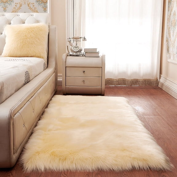ERDOUY Plush Table Runner,Faux Sheepskin Decorative Shaggy Dresser Scarf,Not-Slip Desk Pad,Luxury False Fur Dresser Tablecloth-beige 80x180cm(31.5x70.87inch)