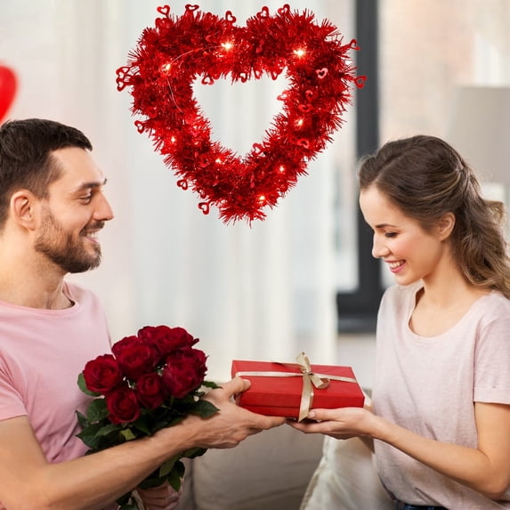ERTZAE Red Heart-Shaped Tinsel Wreath – Valentine'S Day Door Wall Decor,Wedding Party Hanging Garland,Love-Themed Ornament,Romantic Front Door Wreath,Multi-Scene Festive Decoration Gift Rd4