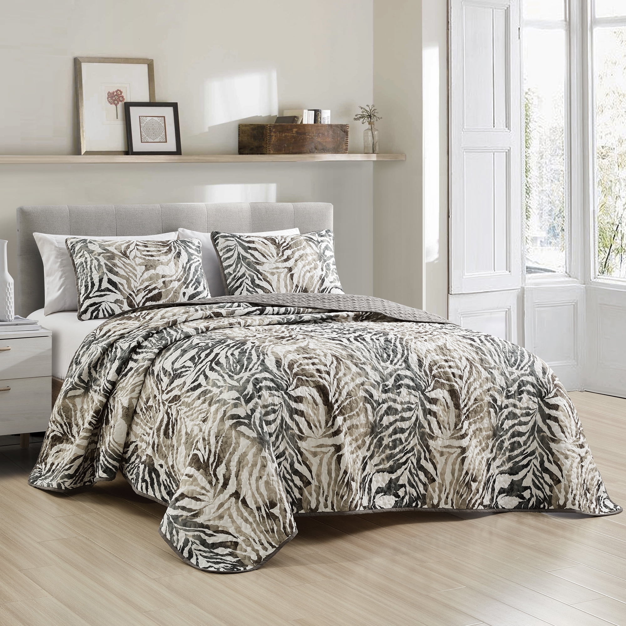 Queen Size Gray and Beige Microfiber Animal Print Bedspread Set