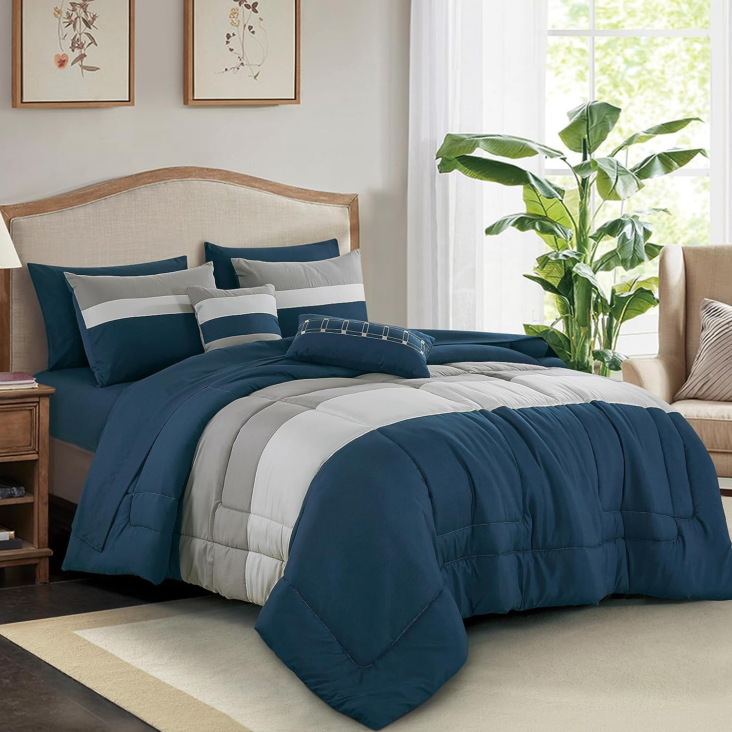 Esca Bed-in-a-bag 9-piece Kirby Blue & Gray Embroidery Comforter 