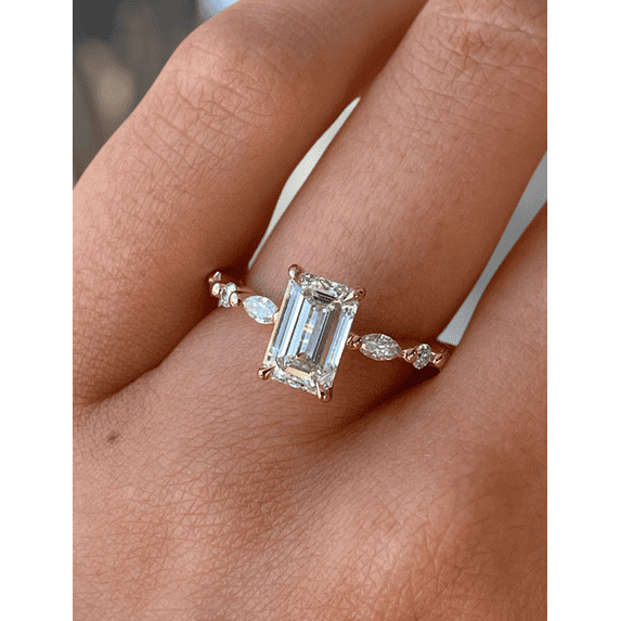 ESTE ORIGIN 2.00Ct Emerald Cut Lab-Grown Diamond Solitaire Engagement Ring - Marquise & Round Accent Band in 10K White Gold for Women US 5.5