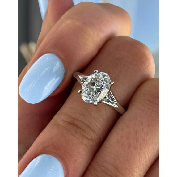 ESTE ORIGIN 2.00Ct Oval Cut Lab-Grown Diamond Solitaire Engagement Ring – 4 Claw Cathedral Setting, Divergent 2mm Band in 14K Yellow Gold for Women