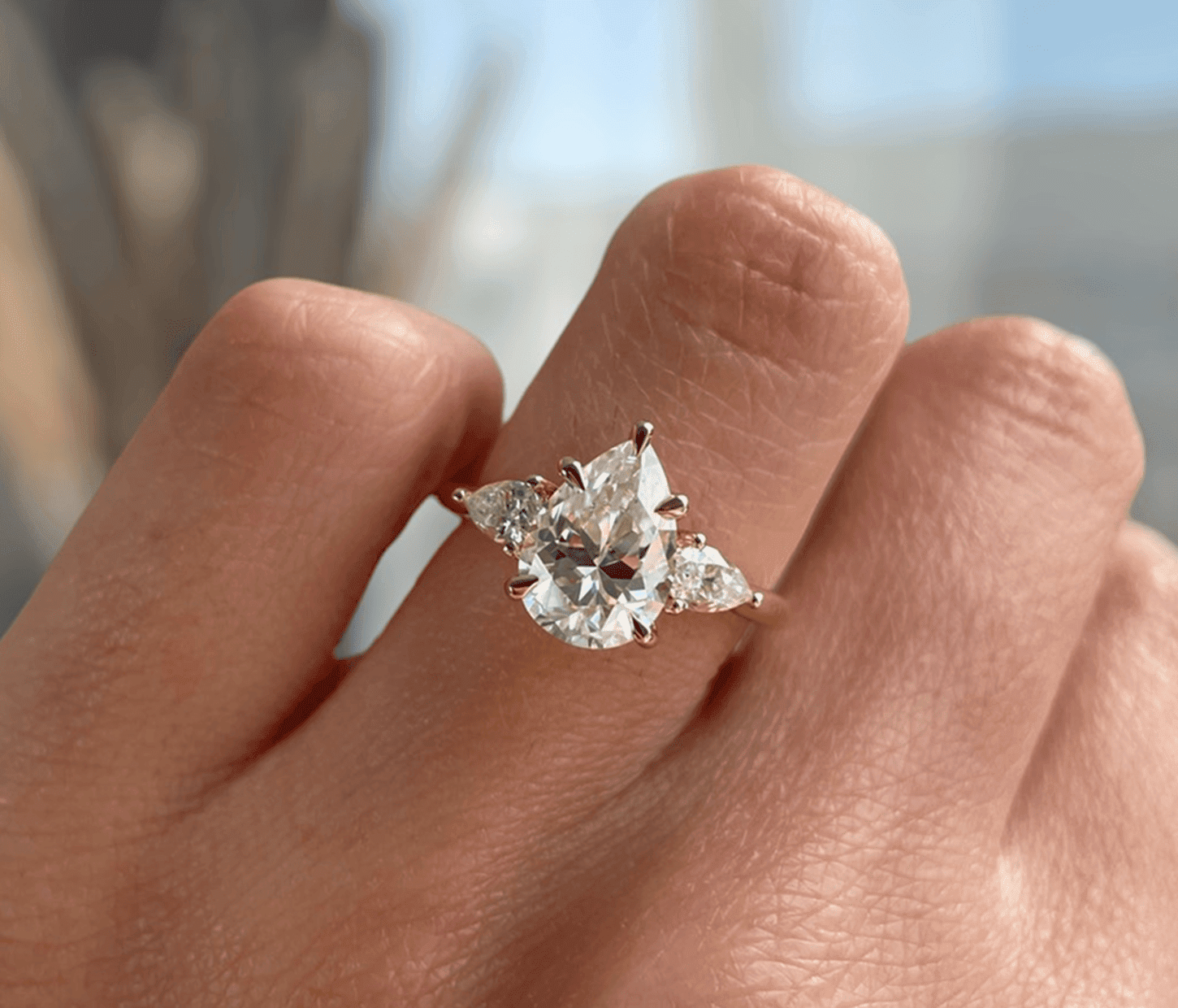 ESTE ORIGIN 2.00Ct Pear Cut Moissanite Trilogy Engagement Ring – 5 Claw Cathedral Setting in 18K Yellow Gold for Women US 8