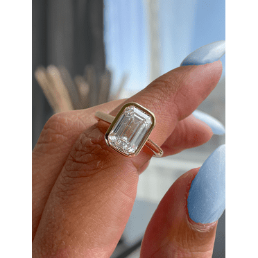 ESTE ORIGIN 2Ct Emerald Cut Lab-Grown Diamond Bezel Set Ring in 18K White Gold Emerald Engagement Ring for Women, size US 8.5.