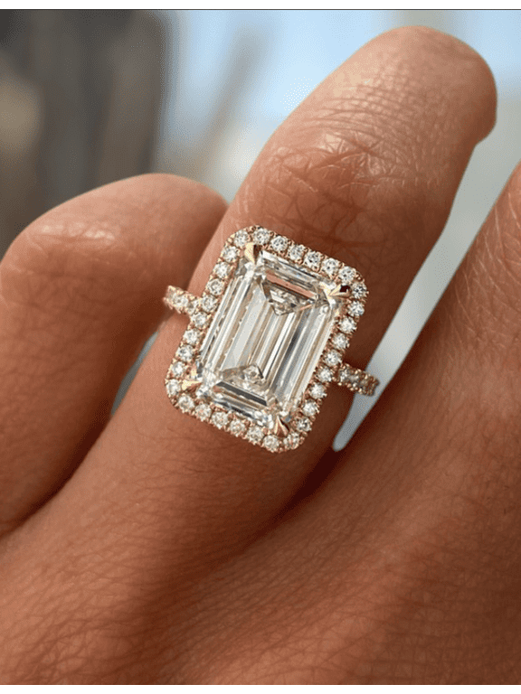 4.00Ct Emerald Cut Lab-Grown Diamond Engagement Ring – Pavé Band, Classic Halo Setting in 18K Rose Gold for Women US 4.5