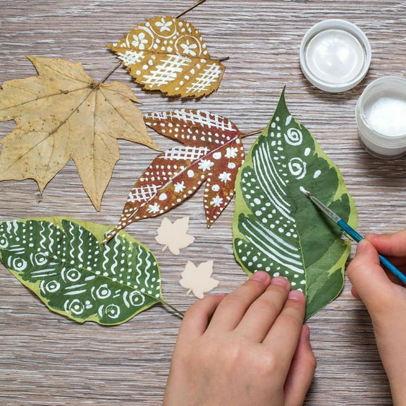 ETHZZLE 50pcs Wooden Maple Leaf Cutouts Fall Leaves Craft Supplies Khaki Color for Art Projects and Decorations