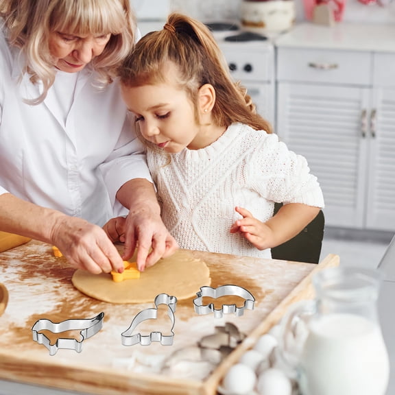 ETHZZLE 8Pcs Dinosaur Shaped Baking Molds Made of Rust Resistant 304 Stainless Steel for Home Use