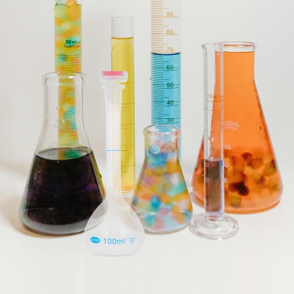 ETHZZLE Plastic Laboratory Flask for Versatile Use in Chemical Testing and Science Experiments