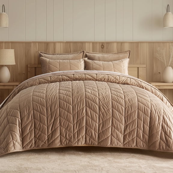 EVERGRACE 3 Pieces Luxurious Velvet King Quilts, Ultra Soft Lightweight Velvet Comforter Set, Matelasse Oversized Diamond Bedspread Coverlet for All Season with 2 Shams, Khaki Tan, 108''x96''