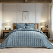 EVERGRACE 3 Pieces Luxurious Velvet Quilt King Size, Ultra Soft Bedspread Coverlet Set, Double Box Stitch Lightweight Velvet Comforter for All Season with 2 Shams, Blue Linen, 108''x96''