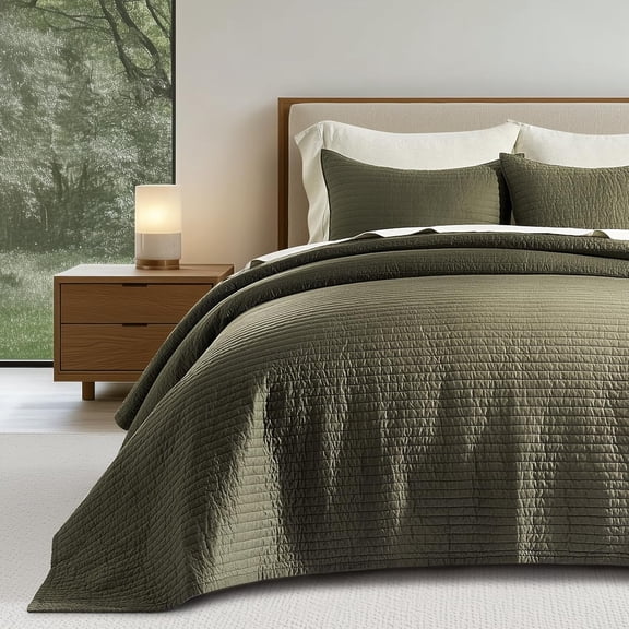 EVERGRACE Cotton Sateen Quilt Set King Size, Pre-Washed Cotton Channel Stitch Coverlet Bedspread, 3 Pieces Lightweight Soft Bedding Sets for All Season, with 2 Pillow Shams, Olive Green