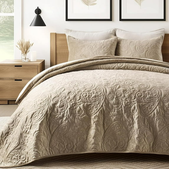 EVERGRACE Luxury Pearl Velvet Quilt Set King Size 3 Pieces, Soft Paisley-Stitch Velvet Comforter Set with Pillow Shams, Lightweight Bedspread Coverlet Bedding Set, Natural