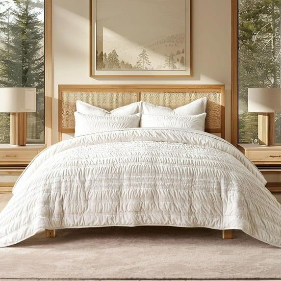 EVERGRACE Luxury Ruched Velvet Quilt King Size, Ultra Soft Bedspread Coverlet Set, Lightweight Velvet Comforter, Quilted Bedding Cover with 2 Matching Shams for All Season, Ivory White