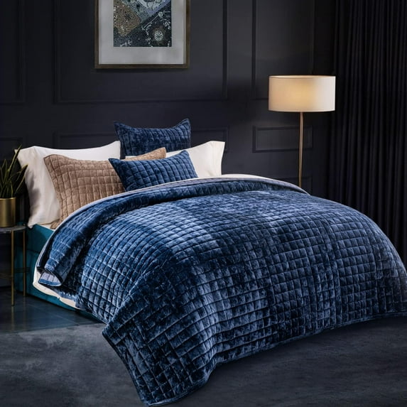 EVERGRACE Luxury Velvet Quilt Set Full Queen Size, Lightweight Velvet Comforter Set, Oversized Bedspread Coverlet Quilted Bedding Set, with 2 Matching Pillow Shams, for All Season, Navy Blue