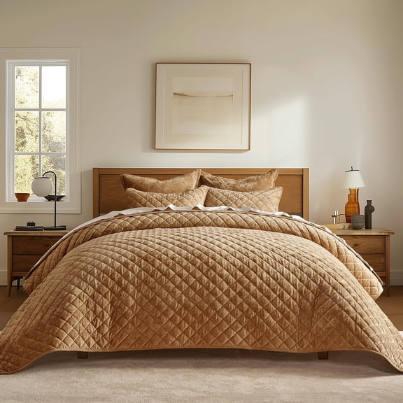 EVERGRACE Luxury Velvet Quilt Set King Size, Diamond Quilted Lightweight Velvet Comforter for All Season, Ultra Soft Oversized Bedspread Coverlet Bedding Set with 2 Pillow Shams, Gold Caramel